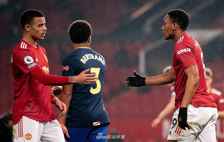 أكثر الأندية ربحاً في سوق الانتقالات ليل الفرنسي يتصدر القائمة بأرباح 386 مليون يورو